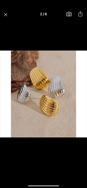 HOPEFUL | Tarnish Free | Ridged Shell Flat Stud | Gold/Silver | Earrings