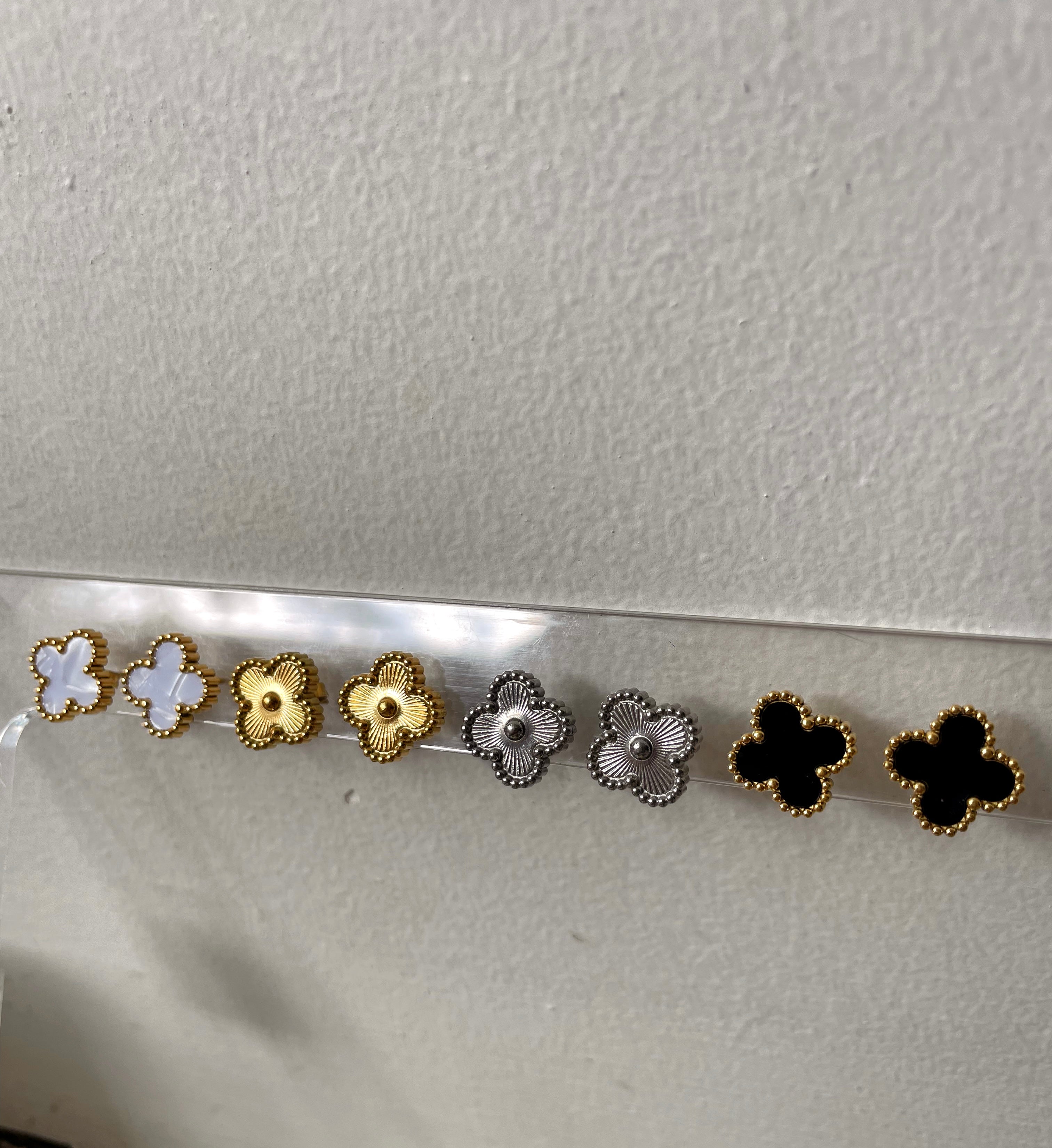 CLOVER EARRING | Tarnish Free | Gold/Silver Black/White Clover Flower | Earring