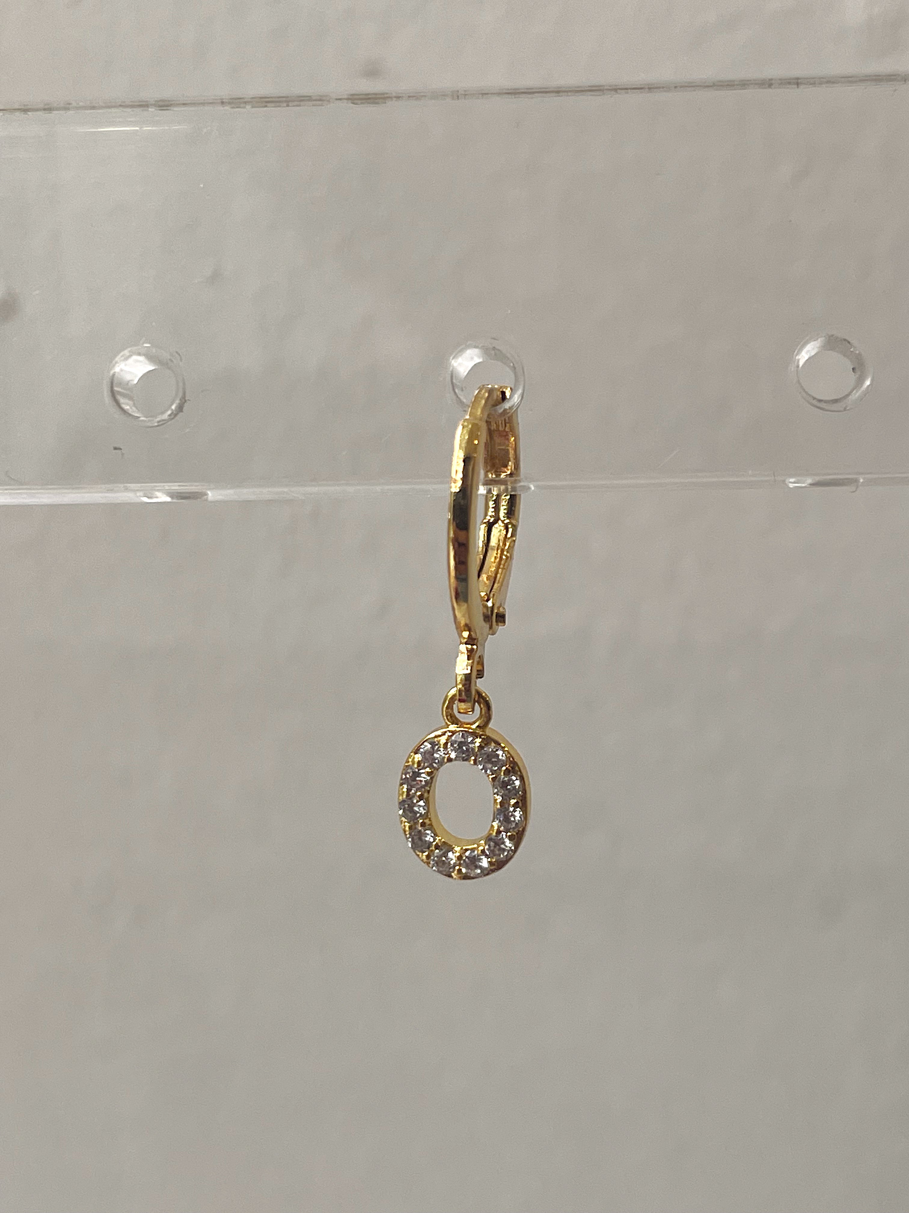 INITIAL HUGGIES | Earrings (One Piece)