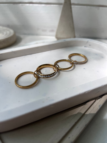 MIA | Tarnish Free | linked 4 eternity bands Ring | Gold with cubic zirconias