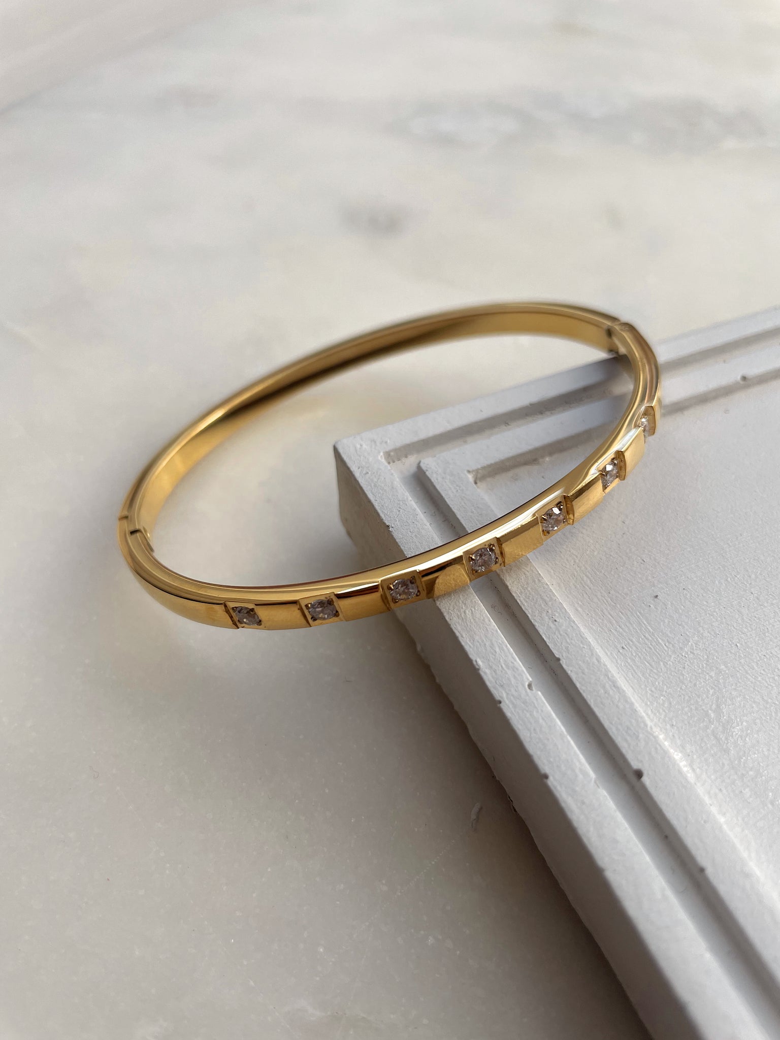 SOLSTICE | Tarnish Free | Gold/Silver/Rose-Gold | Cubic Zirconia | Bangle