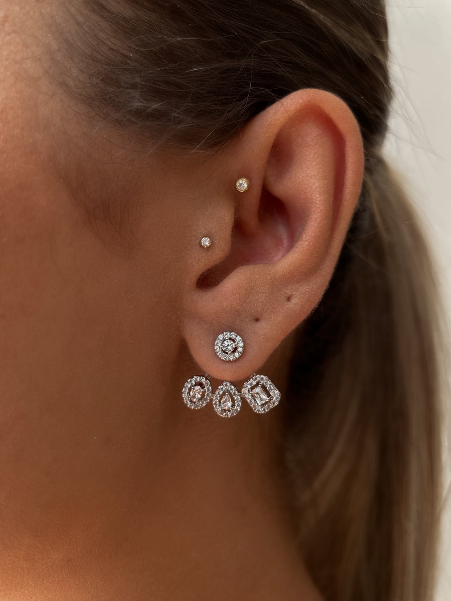 IZARA | Silver AAA-Grade Cubic Zirconia | Earring
