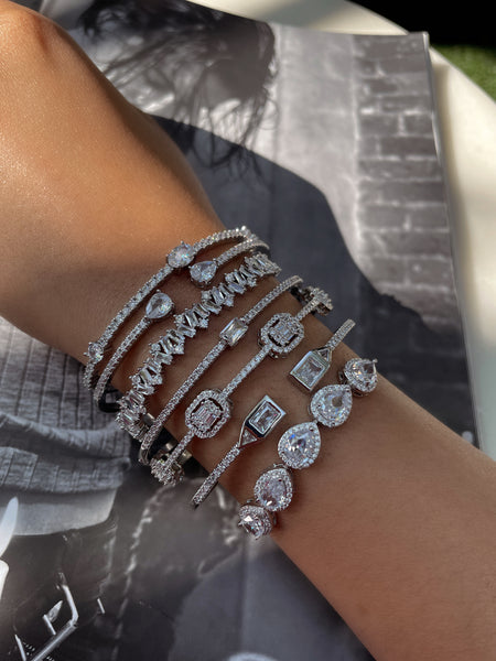 CHARLOTTE | Teardrop Clear | AAA Grade Cubic Zirconia | Adjustable Bracelet