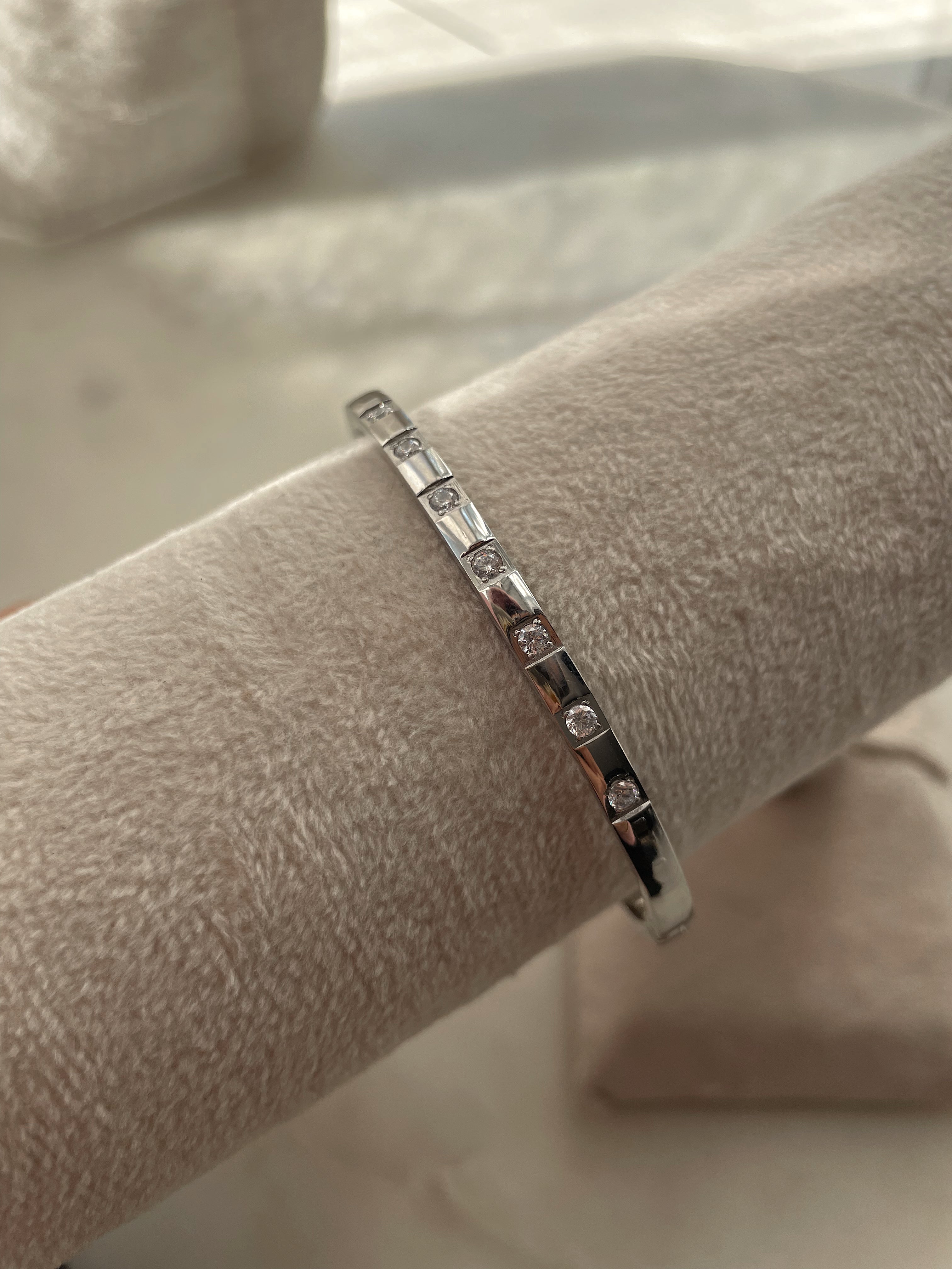 SOLSTICE | Tarnish Free | Gold/Silver/Rose-Gold | Cubic Zirconia | Bangle