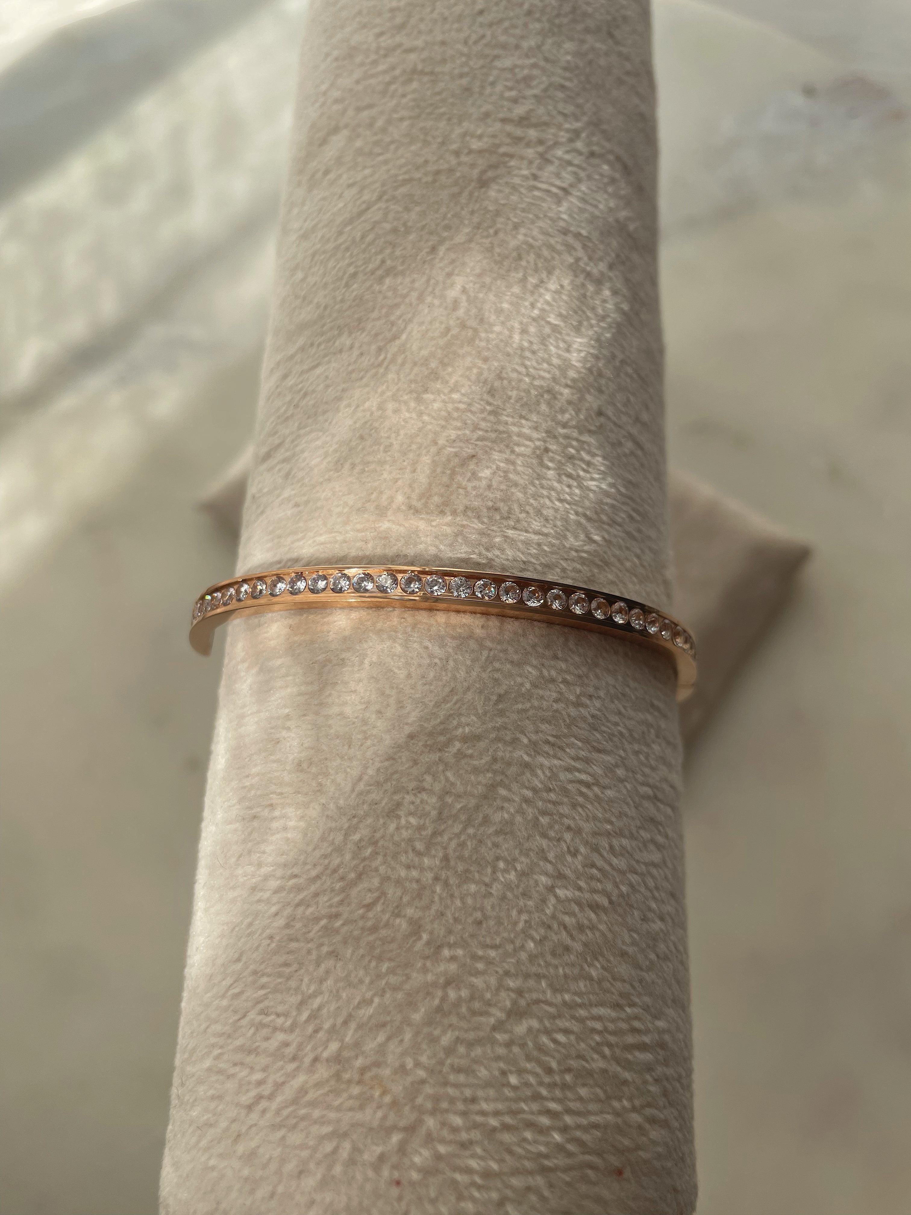 WONDERLAND | Tarnish Free | Gold/Silver/Rose-Gold | Cubic Zirconia | Bangle