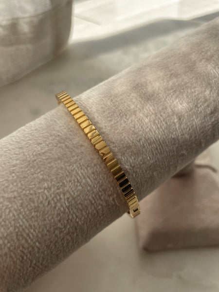 BERLIN | Tarnish Free | Gold/Silver/Rose-Gold Ridged | Bangle