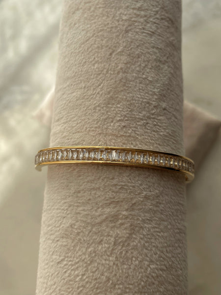 NORTH | Tarnish-Free | Gold Clear/Black/Emerald/Pink | Bangle