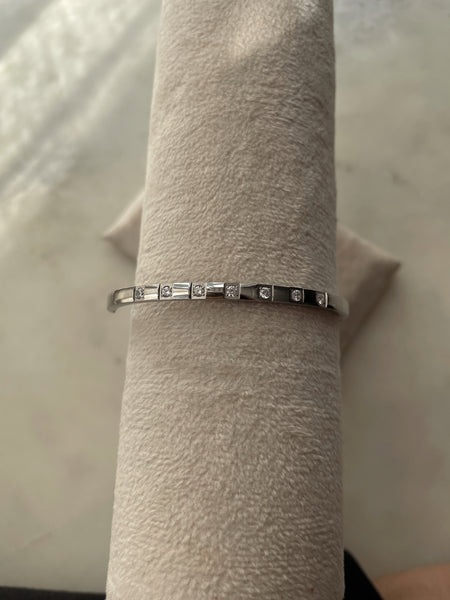 SOLSTICE | Tarnish Free | Gold/Silver/Rose-Gold | Cubic Zirconia | Bangle