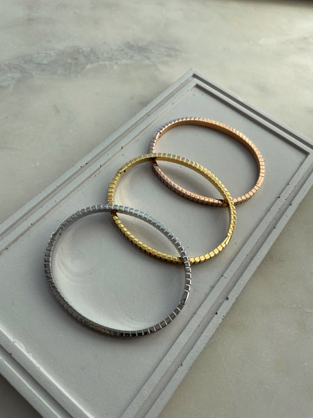 BERLIN | Tarnish Free | Gold/Silver/Rose-Gold Ridged | Bangle