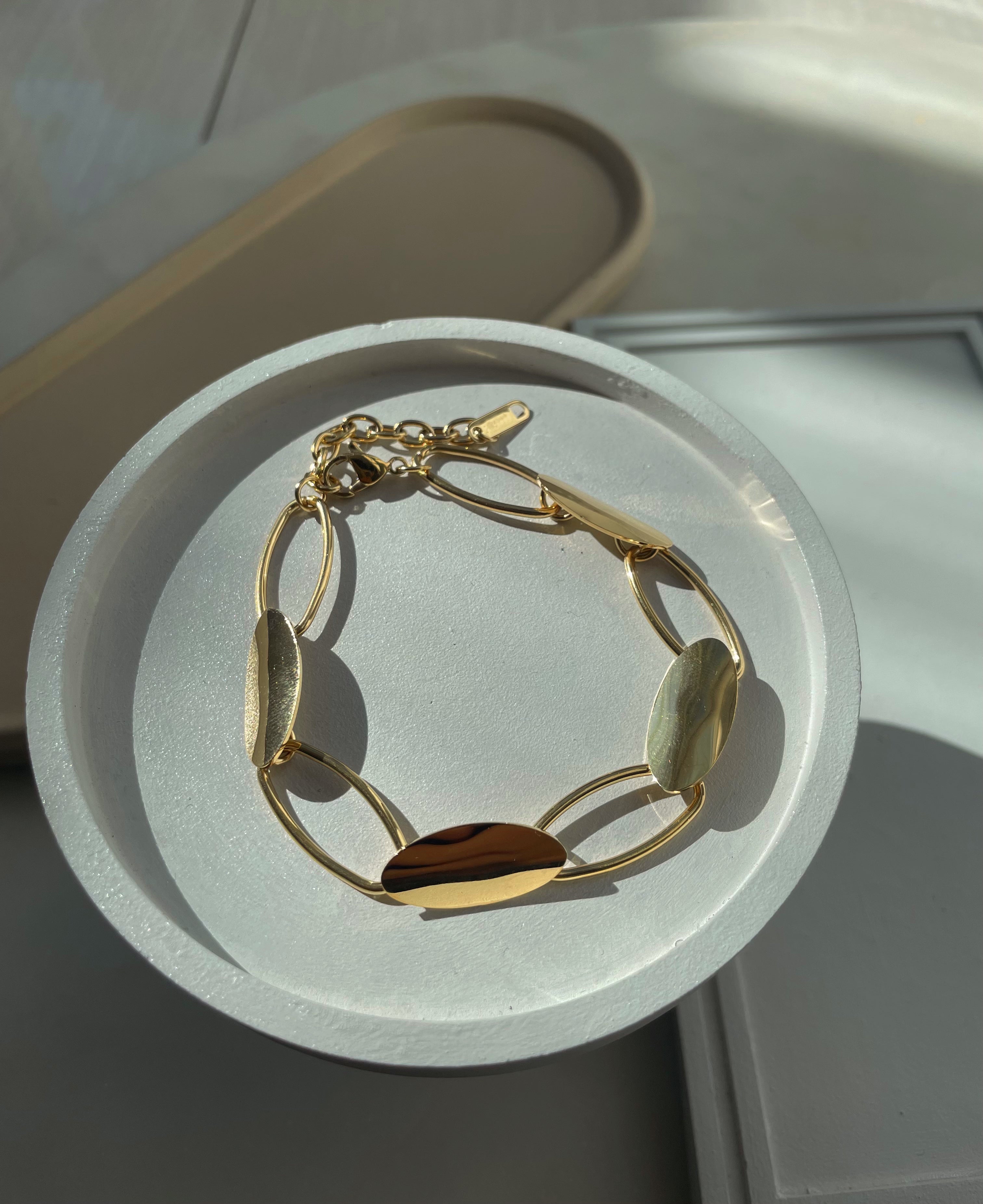 BLAZE | Tarnish-Free | Gold Chunky Plate and Link | Bracelet