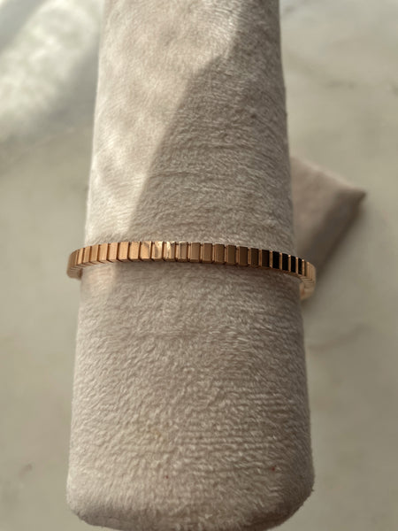 BERLIN | Tarnish Free | Gold/Silver/Rose-Gold Ridged | Bangle