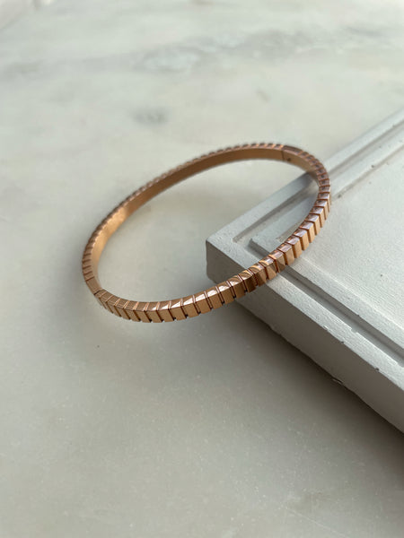 BERLIN | Tarnish Free | Gold/Silver/Rose-Gold Ridged | Bangle