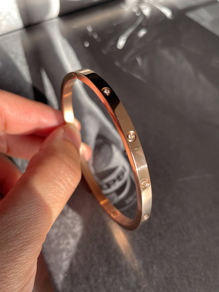 IT’S LUXURY BRACELETS | Tarnish Free | Stainless Steel | Bracelet (1 piece)