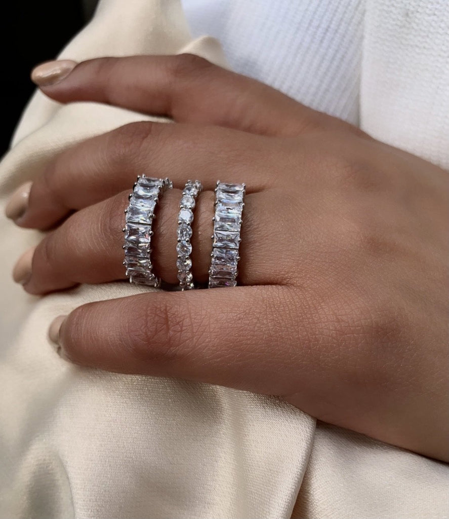 Cubic zirconia baguette ring clearance