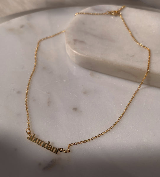 Word Necklaces | Pendant Style | Tarnish Free | 18ct Gold Plated and Stainless Steel | Superwoman/Hustler/Abundant/Beautiful/Bossbabe