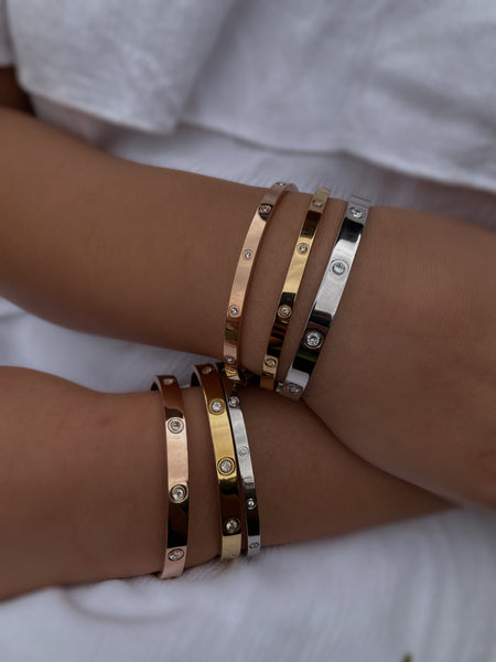 IT’S LUXURY BRACELETS | Tarnish Free | Stainless Steel | Bracelet (1 piece)