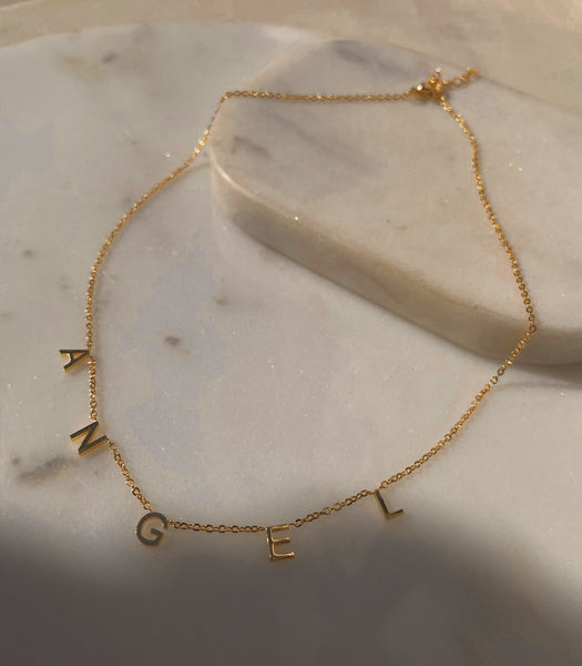 KIDS SPACED OUT WORD NECKLACES | Love/Brave/XOXO/Strong/Angel | Tarnish Free | 18ct Gold Plated and Stainless Steel |