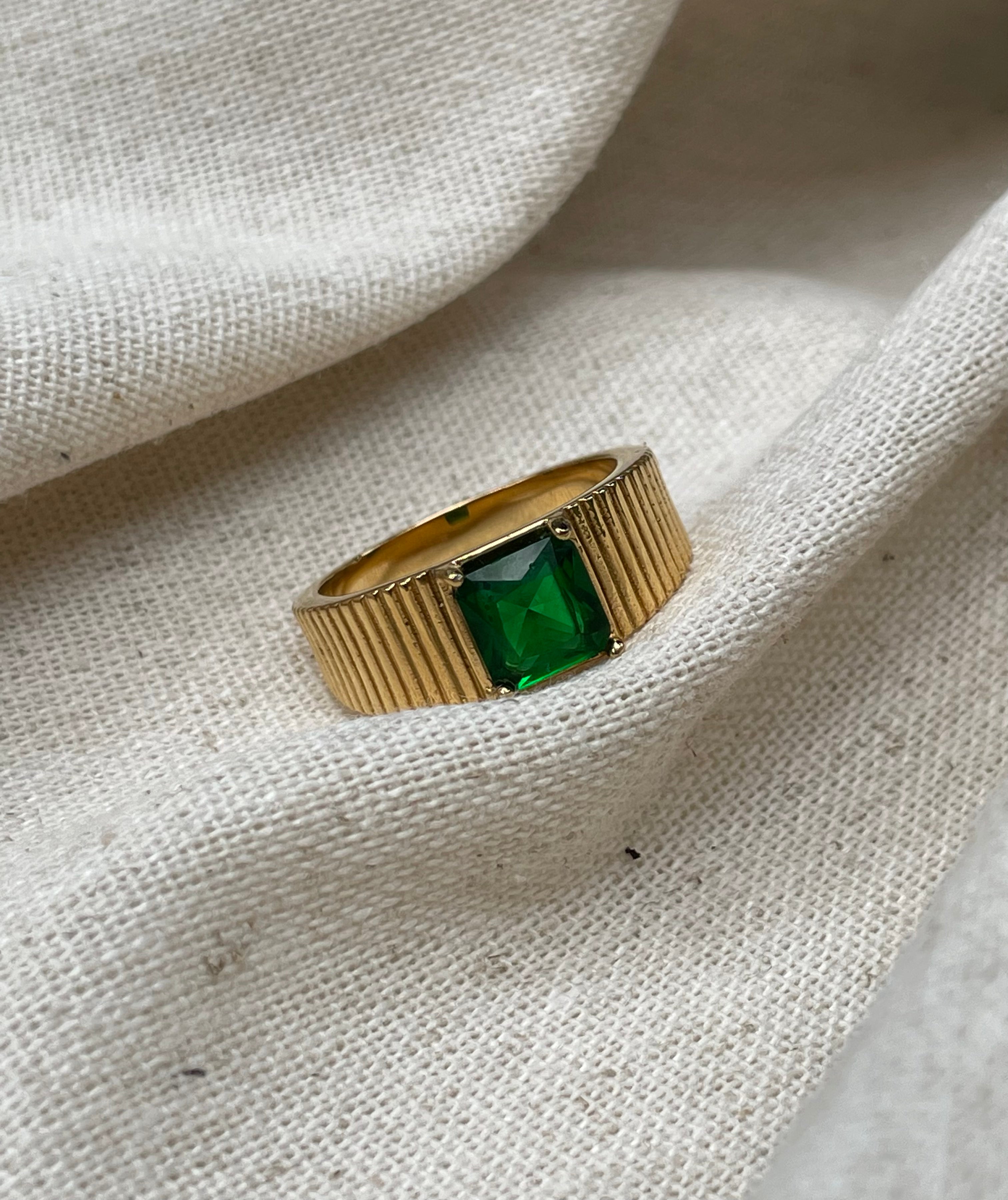 PRETTY RICH | Tarnish Free | Ridged Ring