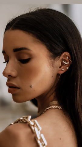Noya single diamante needle ear cuff (2 styles)