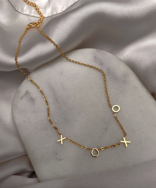 KIDS SPACED OUT WORD NECKLACES | Love/Brave/XOXO/Strong/Angel | Tarnish Free | 18ct Gold Plated and Stainless Steel |